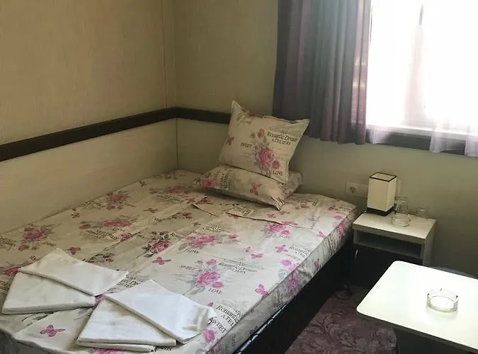 Casa Blanca Hotel 3*