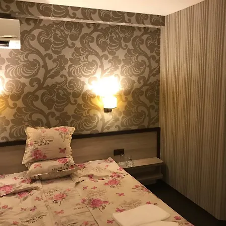 Casa Blanca 3*